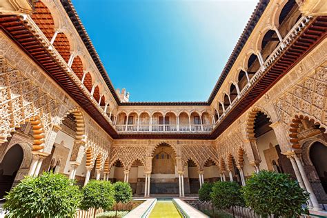 Der Alcázar von Sevilla! Ein wahrer architektonischer Traum voller Geschichte und Mysterien