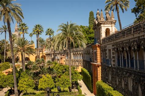  Der Alcázar von Sevilla: Eine märchenhafte Festung voller Geschichte und Schönheit!