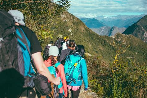 Das Tianzhushan-Gebirge: Ein Paradies für Wanderer und Kulturliebhaber!